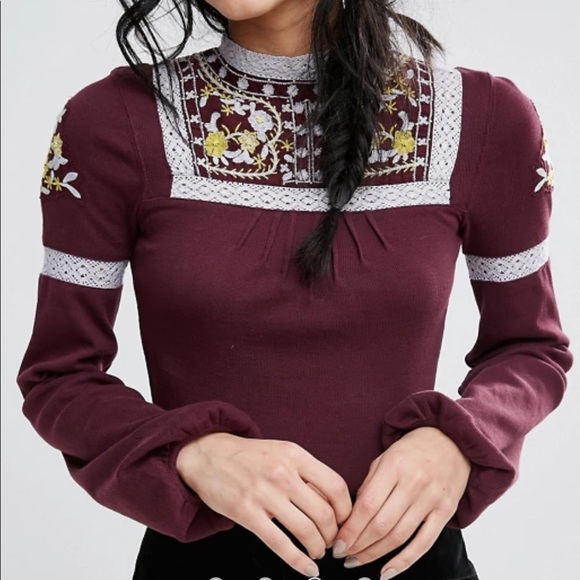 Free People Tops - Free People Cozy On Up Embroidered Top Size S